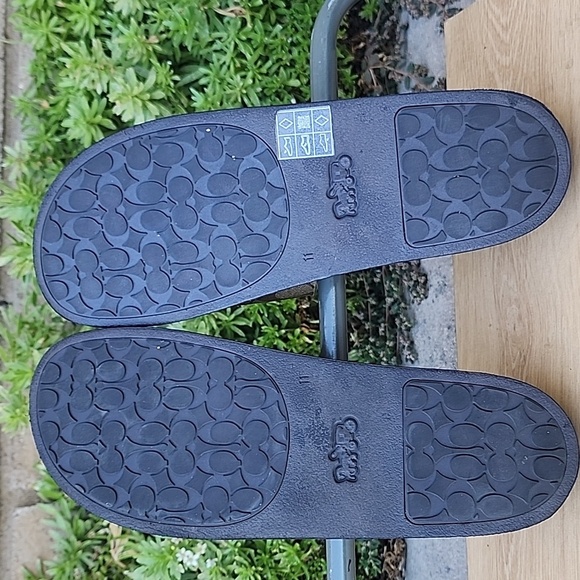 COACH Slides In Signature Canvas Size 11D - Picture 9 of 11